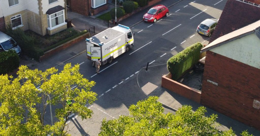 0_Bomb-squad-in-Beeston.jpg