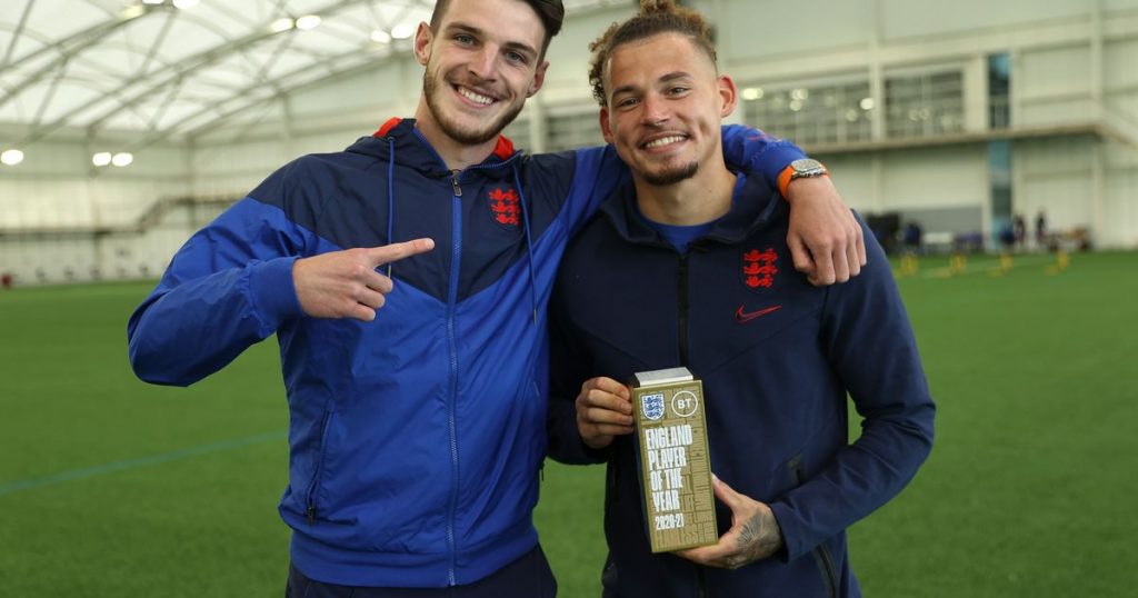 0_Declan-Rice-and-Kalvin-Phillips.jpg