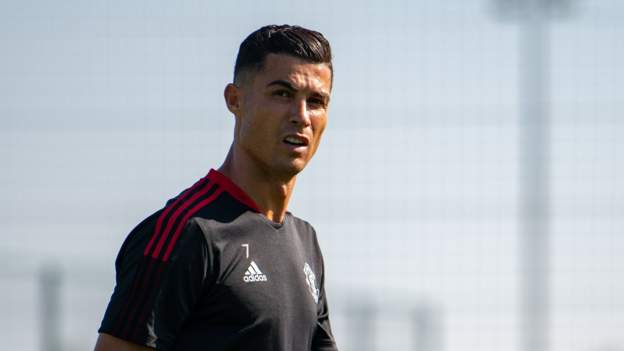 120450270_ronaldo2.jpg