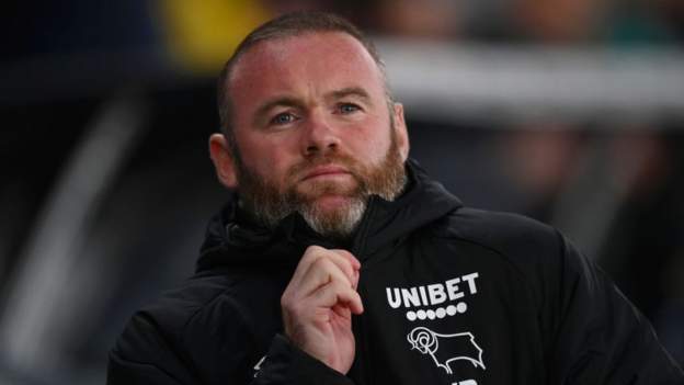 120986564_waynerooney.jpg