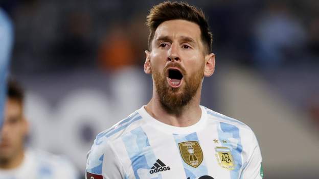 121018242_shutterstock_editorial_argentina_vs_uruguay_conmebol_12532409af-2e536e0ad273acbc1d9fab1acff1c2848058fab7.jpg