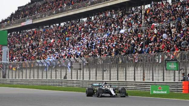 121093126_gettyimages-1142618144.jpg