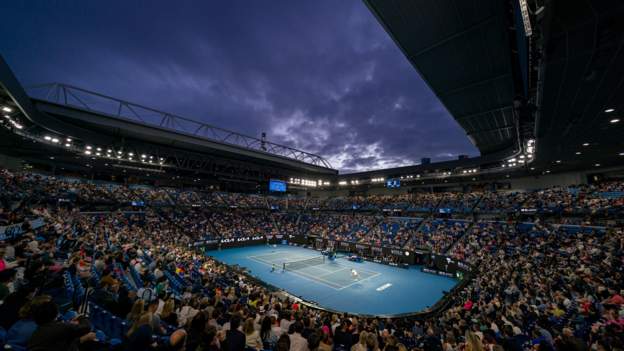 121133720_gettyimages-1303312880.jpg