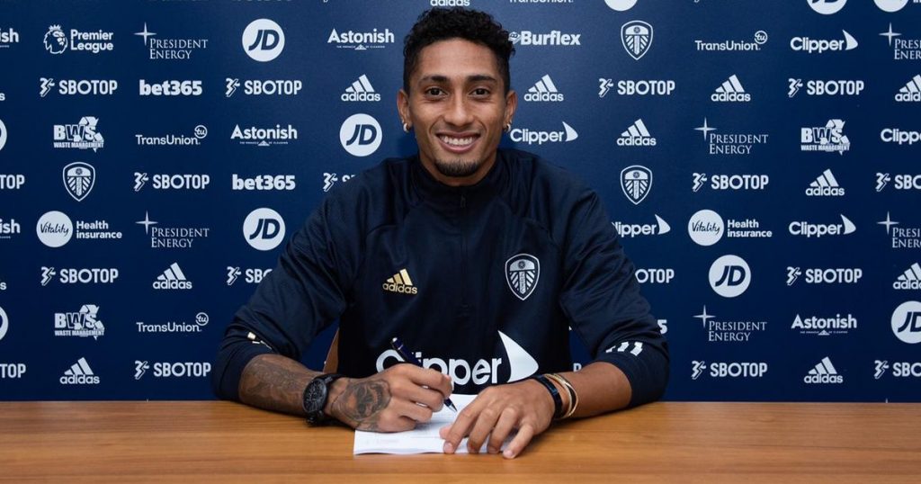 1_Raphinha-signs-for-Leeds-United-October-5-2020.jpg