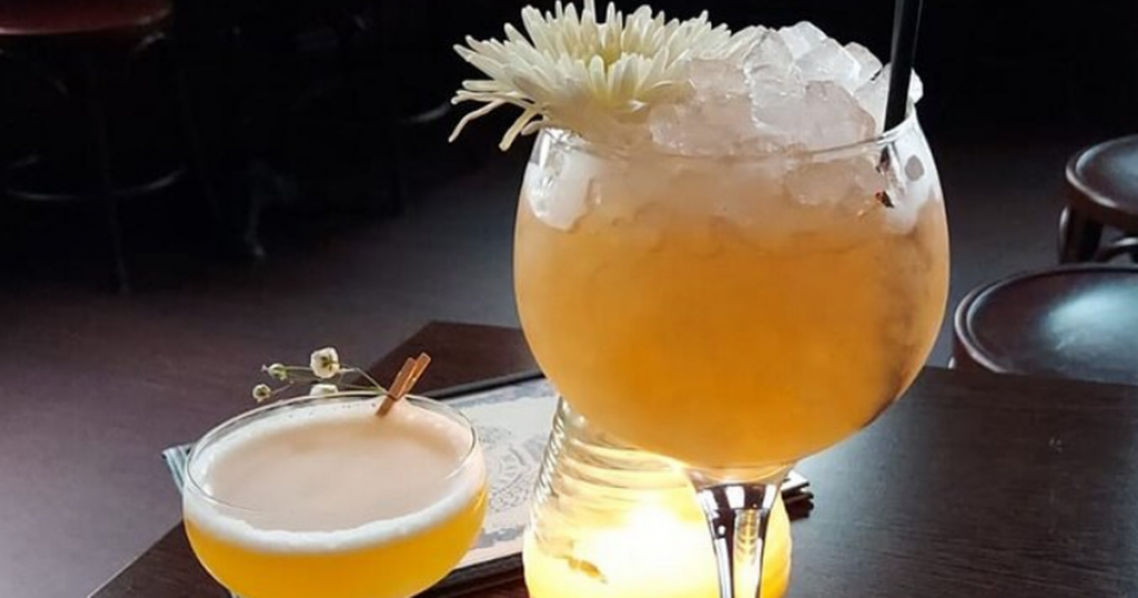1_The-Maven-cocktail-barPNG.png