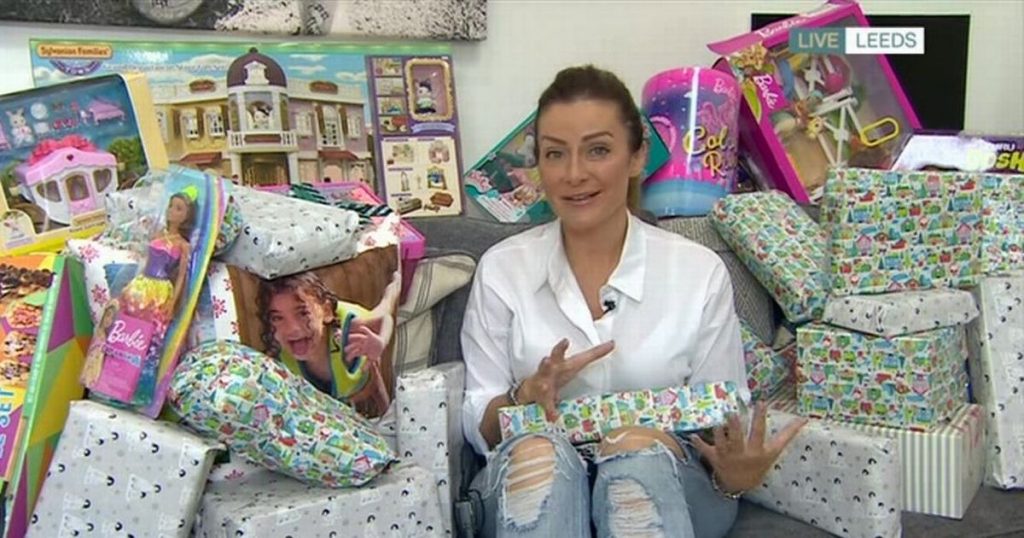 5_THIS-MORNING-1010-Phillip-Schofield-blasts-selfish-mum-who-started-buying-Xmas-presents-in-June-a.jpg