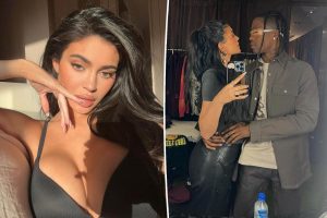 kylie-jenner-black-bra-travis-scott-breakup-0011.jpg