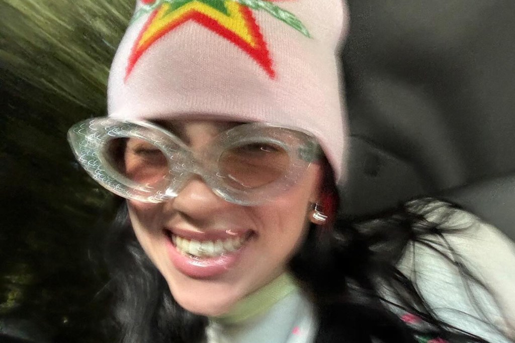 billieeilish_1701728536_3250657024127514976_28527810.jpg